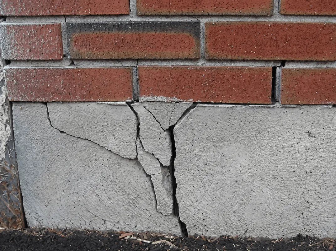 Concrete foundation with serious structural damage in San Francisco, CA